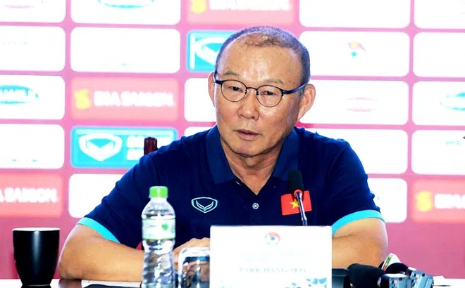 HLV Park Hang Seo 'tái xuất' với bóng đá ở Việt Nam