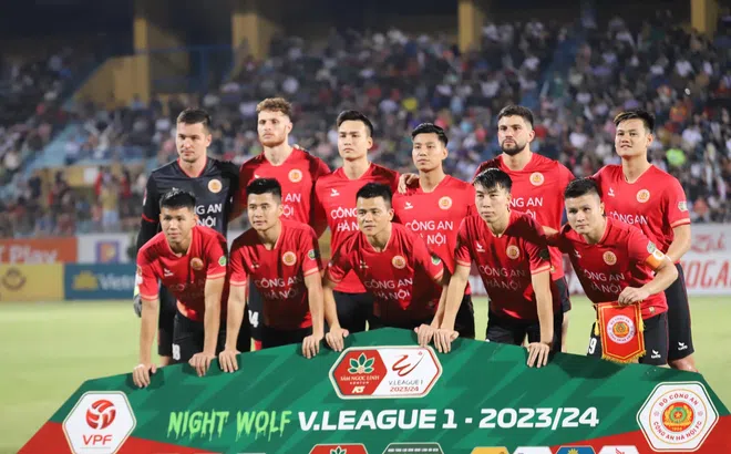 CAHN chia tay 2 cầu thủ đầu tiên
