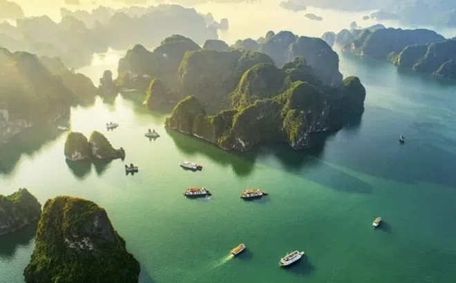 Vịnh Hạ Long vào danh sách những điểm đến đẹp nhất thế giới