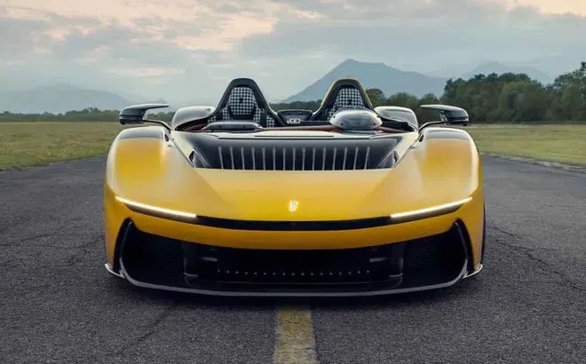 Hãng từng thiết kế xe VinFast trình làng mẫu ô tô điện đắt giá nhất hành tinh