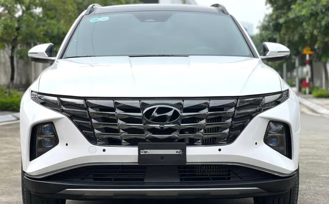 Hết thời ‘bia kèm lạc’, Hyundai Tucson cũ bất ngờ xuống giá khó tin