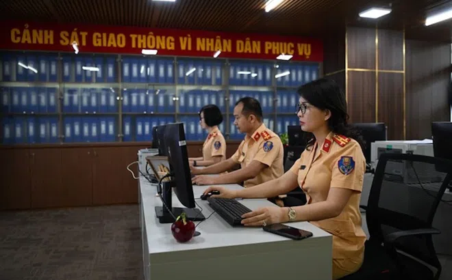 Đấu giá biển số ô tô ngày 18/10: Giá nhiều biển đẹp 'hạ nhiệt'