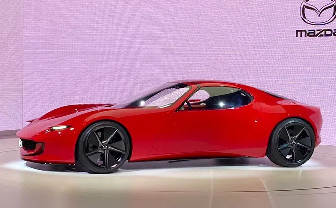 Mazda vén màn mẫu xe thể thao hai cửa sử dụng động cơ xoay đình đám