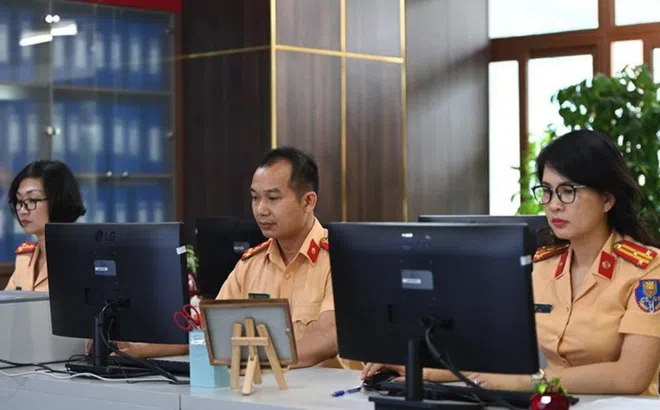 Đấu giá biển số ô tô ngày 7/11: Biển đẹp lộc phát, tứ quý chốt giá rẻ khó tin