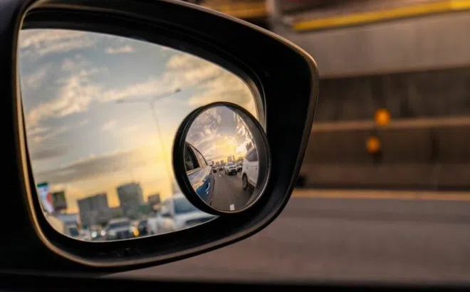 Bỏ túi ngay 4 bước cơ bản giúp giảm thiểu điểm mù trên ô tô hiệu quả