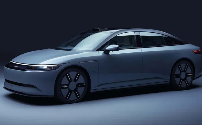 Sony điều khiển xe điện bằng tay cầm PS5 tại triển lãm CES 2024