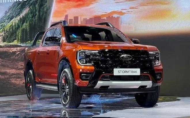 Ford Ranger Stormtrak sắp về Việt Nam tháng sau, thay thế bản Wildtrak?