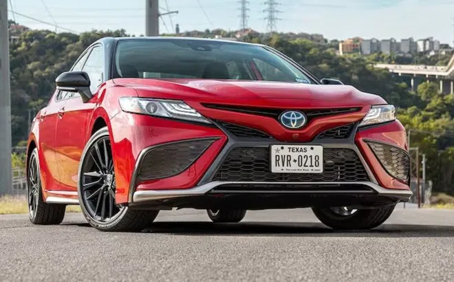Xếp hạng các mẫu ô tô tốt nhất năm 2024: Xe hybrid khiến xe xăng 'lu mờ'
