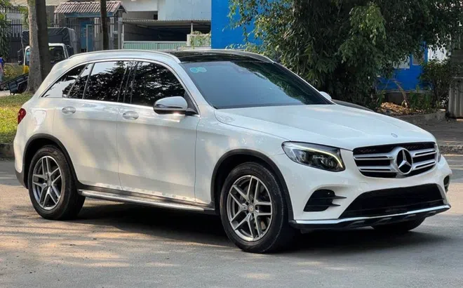 Sau 6 năm sử dụng, Mercedes-Benz GLC 300 bán lại với giá chỉ ngang Mazda CX-5 bản full