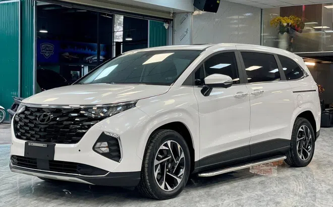Tân binh Hyundai Custin mới lăn bánh vài tháng đã xuống giá khó tin