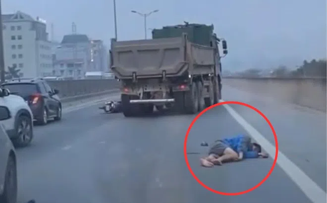 Hà Nội: Người đàn ông tự ‘chuốc họa vào thân’ khi lái xe máy lên đường vành đai 3