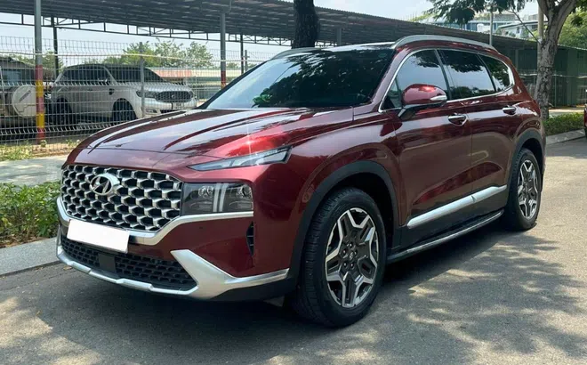 Bất ngờ với giá bán của Hyundai SantaFe cũ sau chỉ 2 năm lăn bánh