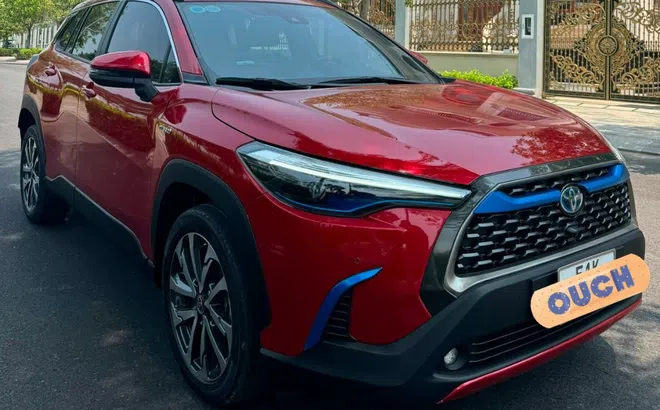 Sử dụng 2 năm, Toyota Corolla Cross Hybrid được rao bán lại với giá sốc