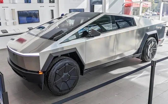 Rộ tin đồn siêu bán tải điện Tesla Cybertruck 2024 sắp về Việt Nam