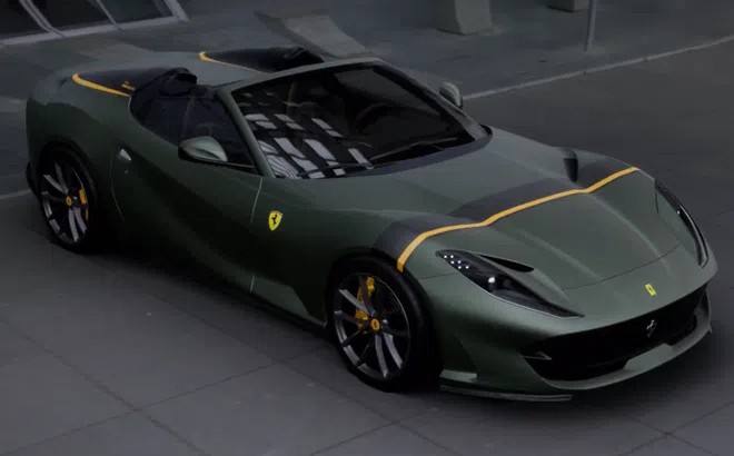 Sẽ có thêm siêu xe Ferrari 812 GTS với màu sơn "hàng thửa" về nước?