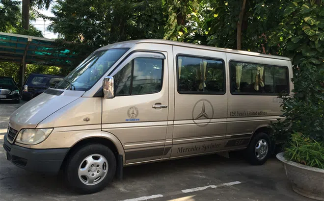 Xe sang Mercedes thanh lý với giá chỉ ngang xe máy