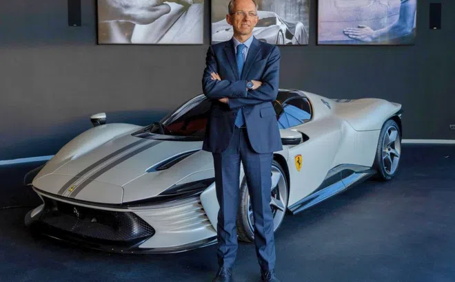 CEO Ferrari cảnh báo các hãng xe về mối đe dọa từ ô tô điện Trung Quốc