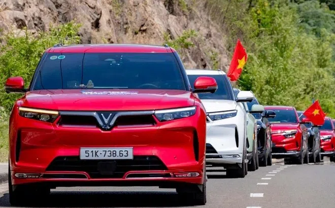 Người dùng VinFast VF 9 có thể bán lại xe cho hãng với giá bằng 78% mức ban đầu