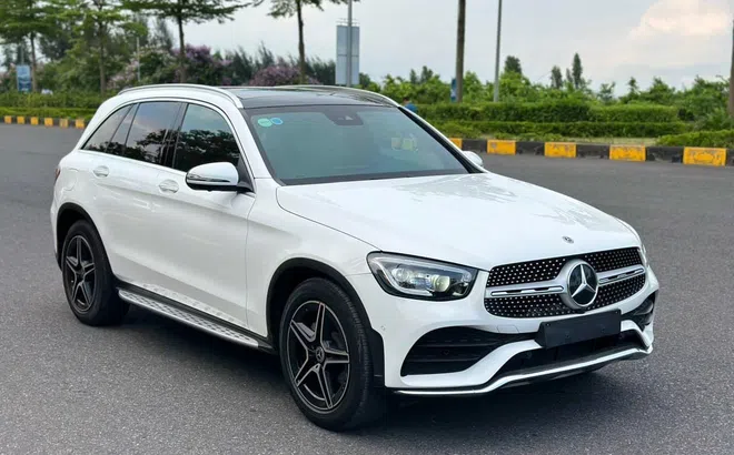 Lăn bánh 3 năm, Mercedes-Benz GLC 300 4Matic 2020 bán lại với giá bao nhiêu?