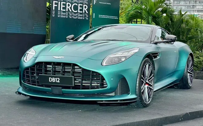 Siêu xe Aston Martin DB12 trình làng đại gia Việt, giá khởi điểm từ 19,5 tỷ đồng
