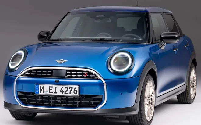Mini Cooper 2025 ra mắt phiên bản 5 cửa: Nội thất tối giản, nâng cấp động cơ