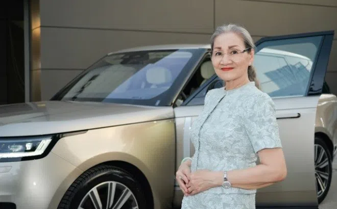 Khám phá SUV hạng sang Range Rover trị giá 15 tỷ đồng mà diễn viên Lý Nhã Kỳ vừa tặng mẹ