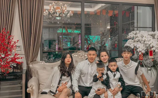 Ông bố trẻ 4 con chia sẻ bí quyết cân bằng giữa kinh doanh và chăm sóc gia đình