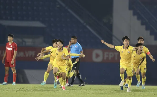 Bản lĩnh trên loạt 'đấu súng', Hà Nội lần thứ 7 vô địch U19 QG