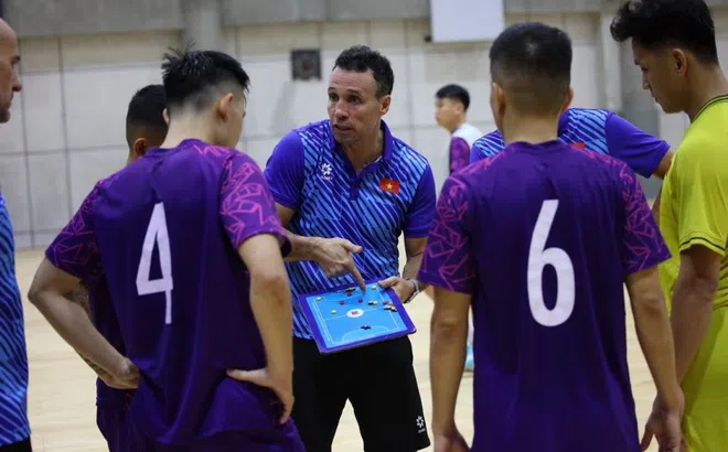 HLV ĐT futsal Việt Nam: 'Phải tính toán khôn khéo cho trận gặp Myanmar'