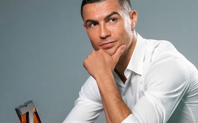 Ronaldo bị kiện vì ‘lùa gà’ tiền ảo, đòi bồi thường 1 tỷ USD