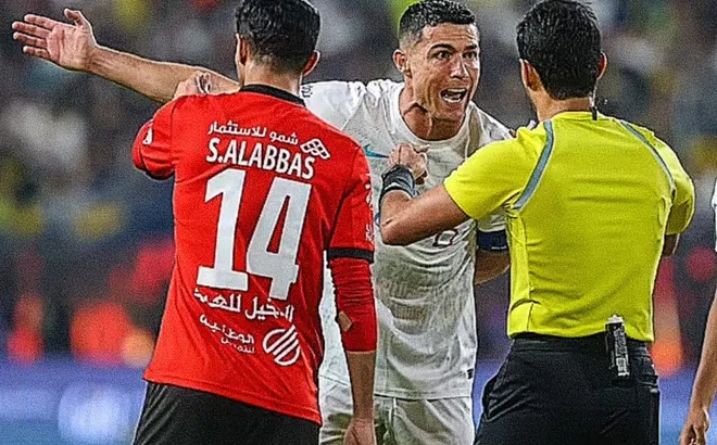 Tiếp tục chịu bất công, Ronaldo đáp trả theo cách không thể ấn tượng hơn