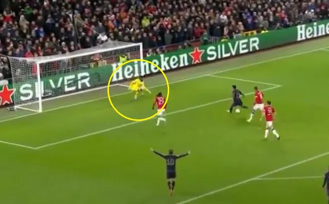 Mắc lỗi tệ hại, Onana dâng bàn thắng cho Bayern Munich