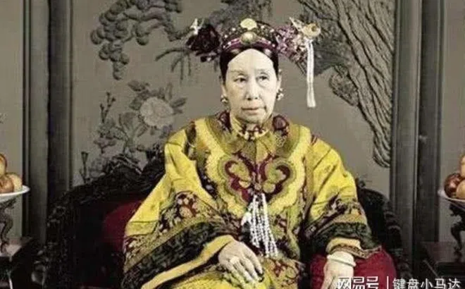 2 căn bệnh 'khó nói' của Từ Hi Thái hậu những năm cuối đời và màn bắt lươn chữa trị có 1-0-2 trong lịch sử