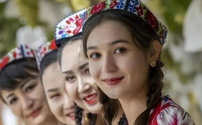 Vì sao phụ nữ Tân Cương hiếm khi lấy chồng đại lục?