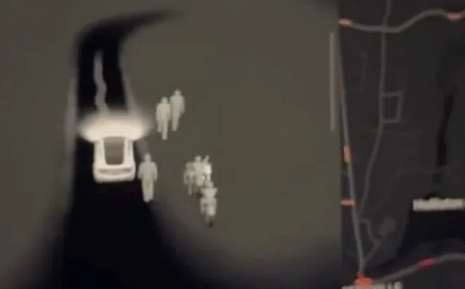 Đi qua nghĩa địa, tài xế hoảng loạn vì thấy nhiều 'bóng ma' trên màn hình xe Tesla