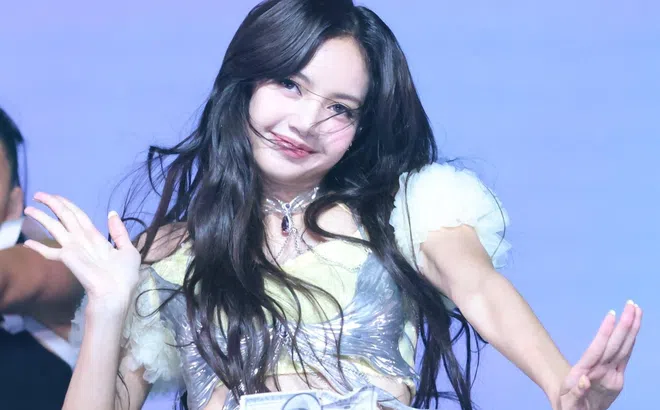 Lisa rời BLACKPINK ký hợp đồng với công ty của Mỹ, tham vọng thành ngôi sao toàn cầu?