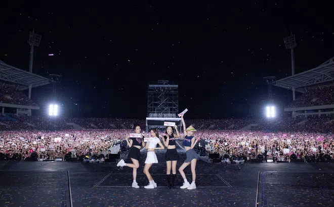 Concert BLACKPINK ở Hà Nội thu về 334 tỷ VND với hơn 67.000 khán giả