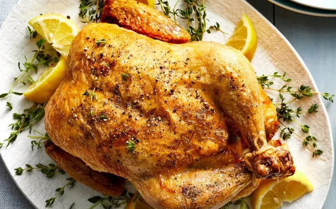 5 lý do không nên ăn thịt gà mỗi ngày